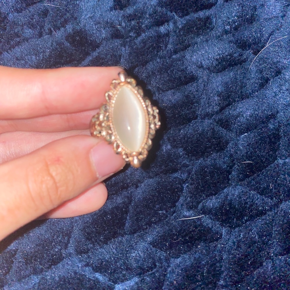 pearl stone ring
